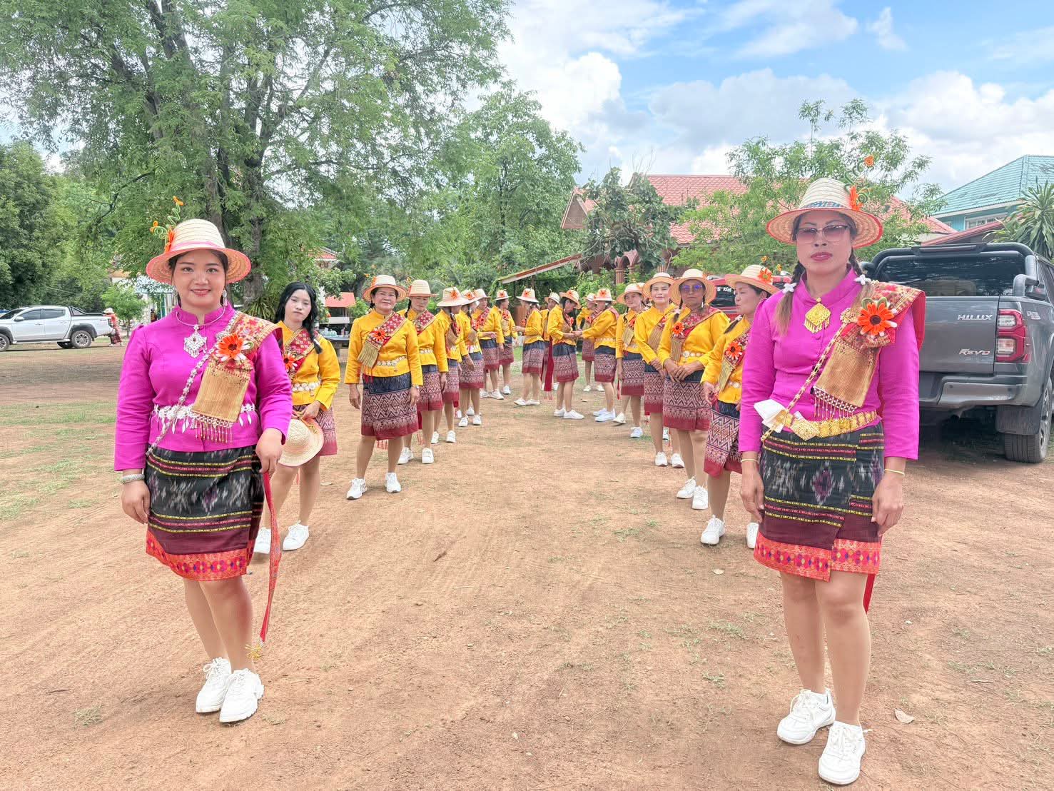 นางสาวกนกพร