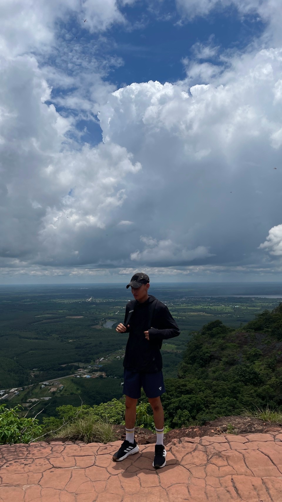 นายภัทรพล